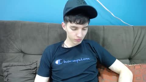 Jheampiero online show from November 22, 1:43 pm