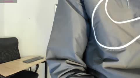 Jheampiero online show from February 28, 9:27 pm