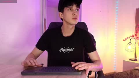 Jheampiero online show from March 4, 8:59 pm