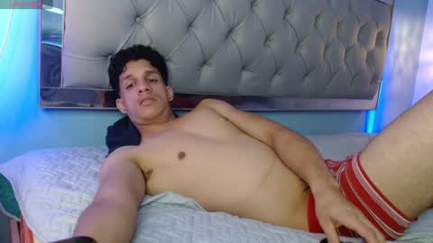 Jheider R. online show from January 11, 8:22 am