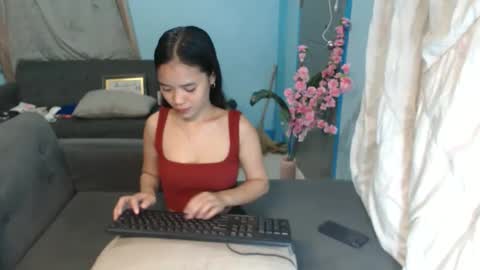 Snapshot of jhen214 chatting on March 10, 5:33 am jhen214 online show from March 10, 5:33 am