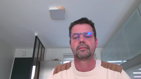 Snapshot of jhmec44000 chatting on March 22, 12:41 pm jhmec44000 online show from March 22, 12:41 pm