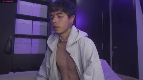 Snapshot of jhn_morghan chatting on November 4, 3:27 am Morghan online show from November 4, 3:27 am