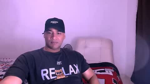 En moreno online show from November 29, 11:41 pm