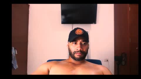 En moreno online show from December 21, 1:02 am