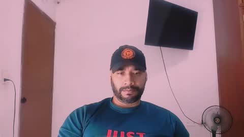 En moreno online show from January 15, 9:07 pm