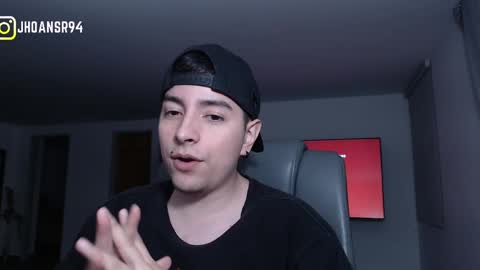 Snapshot of jhoan_saenz chatting on April 21, 2:48 am Jhoan Saenz online show from April 21, 2:48 am