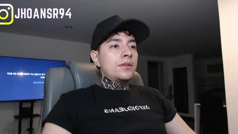 Snapshot of jhoan_saenz chatting on May 12, 2:08 am Jhoan Saenz online show from May 12, 2:08 am