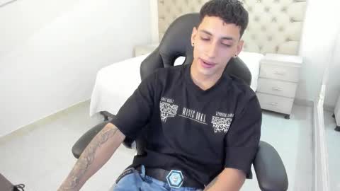 Snapshot of jhoanleandro chatting on September 25, 6:06 am jhoanleandro online show from September 25, 6:06 am