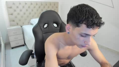 Snapshot of jhoanleandro chatting on September 27, 4:28 am jhoanleandro online show from September 27, 4:28 am