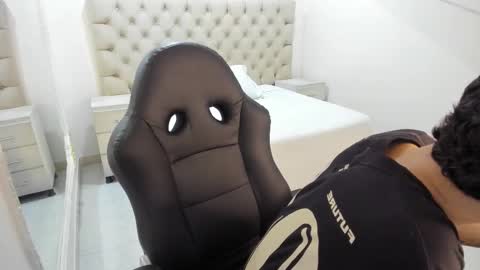 Snapshot of jhoanleandro chatting on November 2, 4:59 am jhoanleandro online show from November 2, 4:59 am