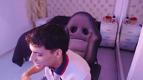 Snapshot of jhoanleandro chatting on April 17, 6:38 am jhoanleandro online show from April 17, 6:38 am