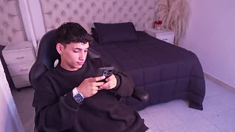 Snapshot of jhoanleandro chatting on April 19, 5:40 am jhoanleandro online show from April 19, 5:40 am