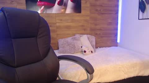 Jhoel online show from December 4, 12:47 pm