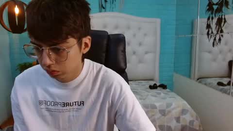 Jhoel online show from October 19, 1:01 pm