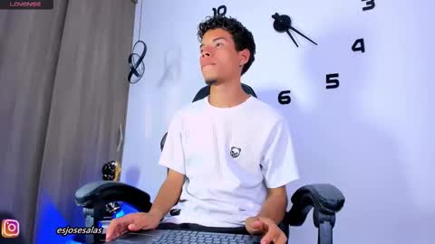 jhojan_xxx online show from October 5, 10:18 pm