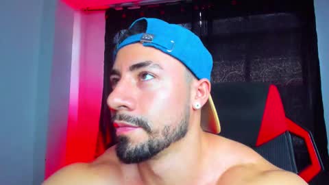 Jhojan Strong  online show from January 14, 6:46 pm