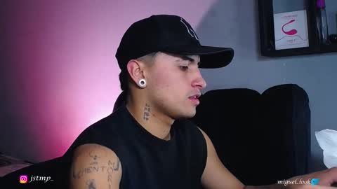 jhon_mendoza_ online show from October 7, 2:14 pm