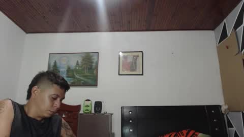 Snapshot of jhon_tommy chatting on February 18, 2:05 am jhon tommy online show from February 18, 2:05 am