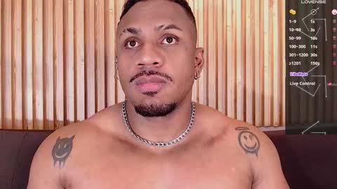 Snapshot of jhonblacke0101 chatting on October 4, 6:28 pm jhon online show from October 4, 6:28 pm