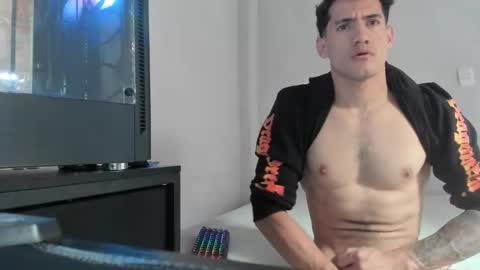 Snapshot of jhonduglas chatting on December 17, 5:41 pm jhonduglas online show from December 17, 5:41 pm