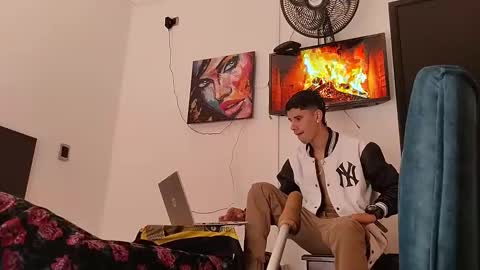 jhon online show from December 31, 4:46 pm