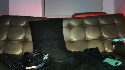 jhonny_ackerman online show from June 19, 2:27 am