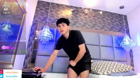 JHONNATHAN online show from December 10, 12:06 am