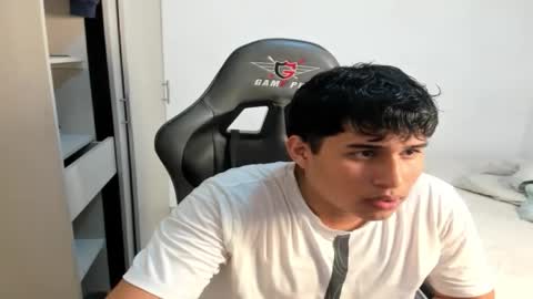 jhonny_dickm online show from September 25, 4:49 am