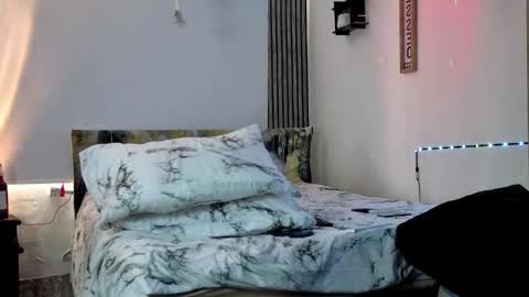 jhonny online show from March 17, 8:01 pm