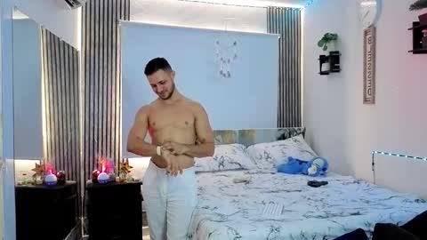 jhonny online show from March 23, 9:19 pm