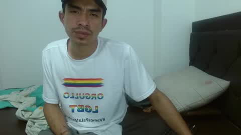 jhonny_k online show from February 19, 3:46 am