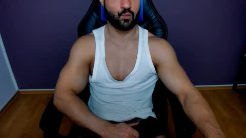 Snapshot of jhonnyboy007 chatting on December 6, 5:42 am Black Diamond online show from December 6, 5:42 am