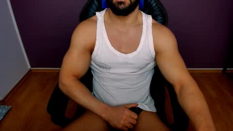 Snapshot of jhonnyboy007 chatting on January 6, 4:47 am Black Diamond online show from January 6, 4:47 am