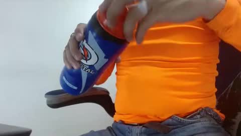 jhontorres018 online show from March 6, 6:59 pm