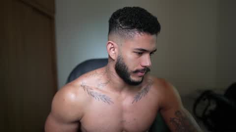   IG jhony serna  IG Personal jonathanserna88 online show from December 28, 10:13 pm