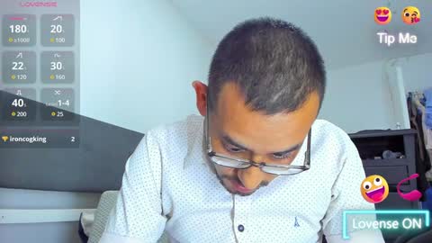 Jhony Alzate online show from January 30, 3:33 am