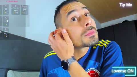 Jhony Alzate online show from October 10, 12:53 am