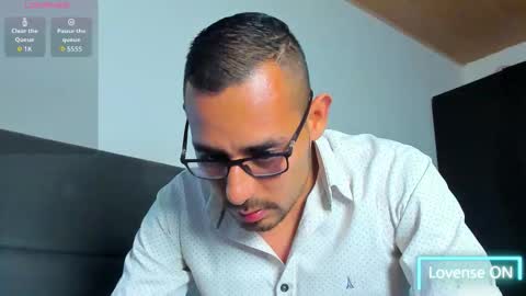 Jhony Alzate online show from March 10, 2:49 am