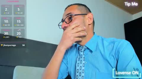 Jhony Alzate online show from March 18, 2:04 am