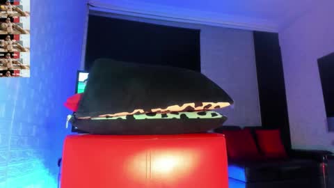 jhonymiller online show from September 24, 9:18 pm