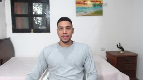 Snapshot of jhors__collens chatting on November 24, 3:39 am Jhors online show from November 24, 3:39 am