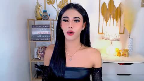 julie online show from December 16, 1:42 am