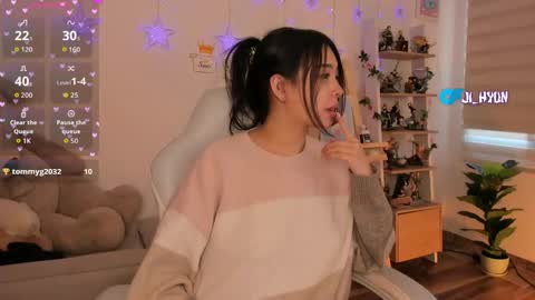 Ji  online show from April 1, 4:59 pm