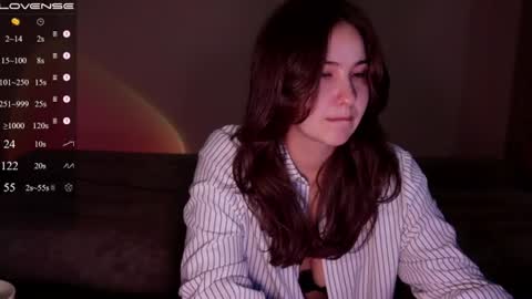 jia_lisaa online show from July 26, 11:39 am