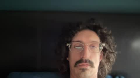 Snapshot of jiggz1986 chatting on April 4, 10:35 am Jigz1986 online show from April 4, 10:35 am