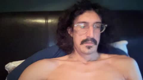 Snapshot of jiggz1986 chatting on April 6, 5:41 am Jigz1986 online show from April 6, 5:41 am