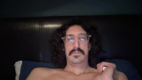 Snapshot of jiggz1986 chatting on April 7, 4:35 am Jigz1986 online show from April 7, 4:35 am