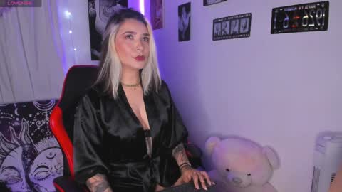 Jill Hardener online show from April 1, 12:33 am