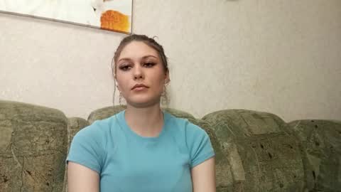 Snapshot of jillianarcia chatting on March 14, 11:15 am Snowie online show from March 14, 11:15 am